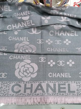 Sciarpa Chanel Grigio Rosa