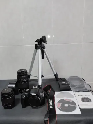 Cámara Canon EOS 1100D + Accesorios