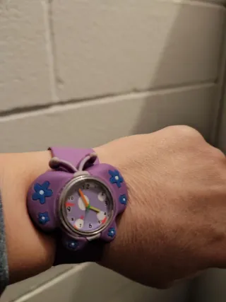 Reloj niña mariposa morado correa silicona