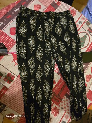 Pantalón estampado mujer