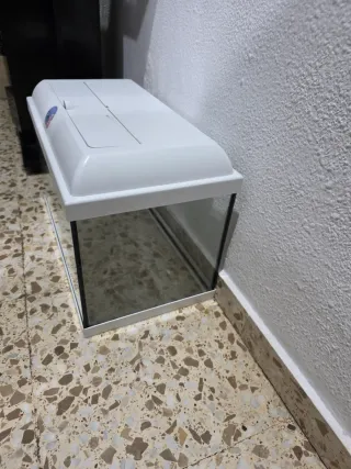 Acuario 50x30x28 cm - 42 Litros
