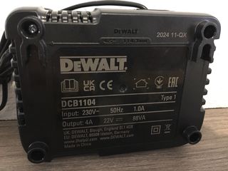 Cargador Dewalt DCB1104 y 2 Baterías DeWalt 18V5ah