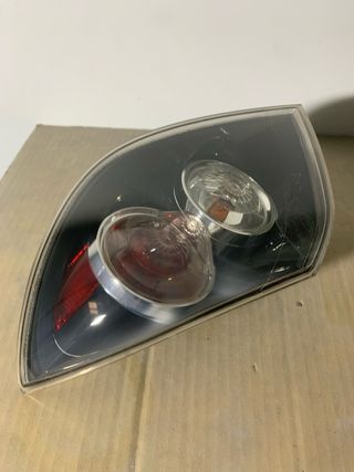 Piloto trasero derecho exterior original Mazda 3