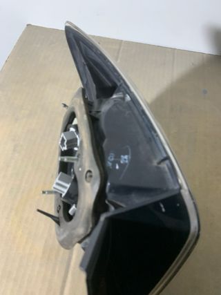 Piloto trasero derecho exterior original Mazda 3