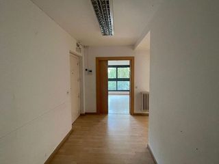 Oficina en alquiler en Eixample Nord – La Devesa en Girona