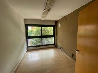 Oficina en alquiler en Eixample Nord – La Devesa en Girona