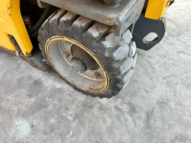 Plataforma Articulada Grove Toucan 1210