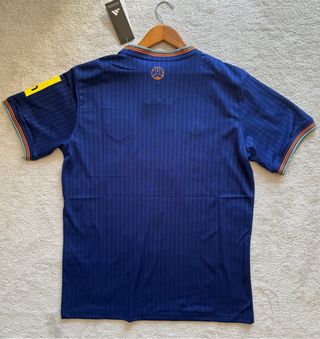 Camisola Newcastle - Tamanho M