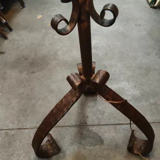 Lámpara antigua forja y tela