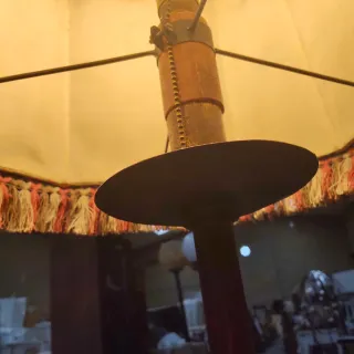 Lámpara antigua forja y tela