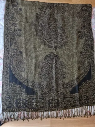 Bufanda pañuelo mujer verde y negro