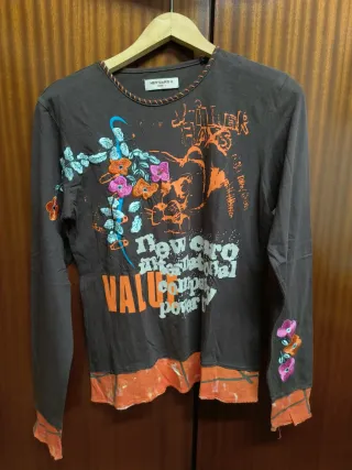 Camiseta New Caro Manga Larga Marrón Naranja