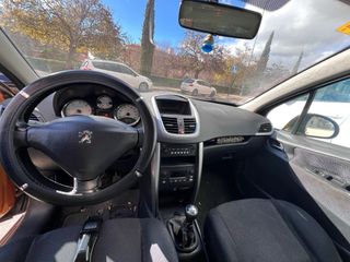 Peugeot 207 2006
