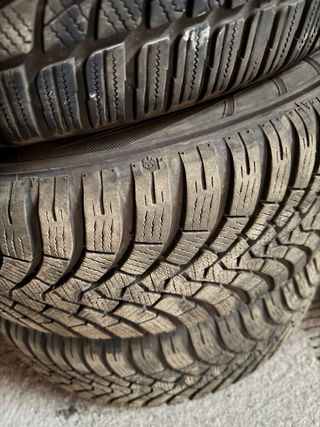 Llantas Audi A3 16 con neumáticos invierno