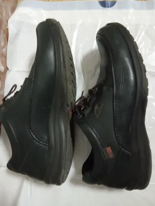 Zapatos Fluchos negros cordones