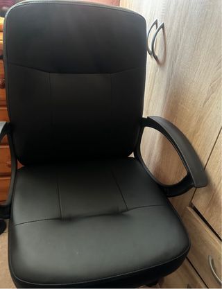 Silla de escritorio negra