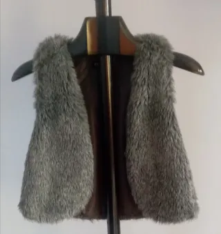 Chaleco pelo vegano gris Floyd