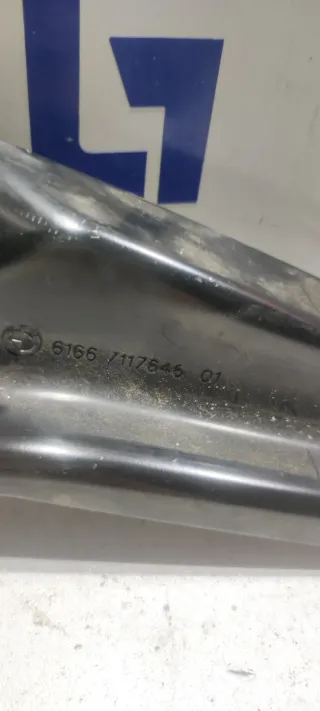 1142 MOLDURA ESPEJO BMW 535D