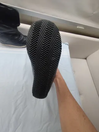 Stivaletti donna neri con pelliccia