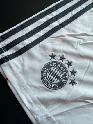 Calções FC Bayern Munique Adidas - Tamanho L