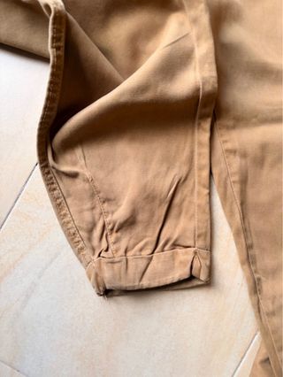 Pantalones marrones con cordón