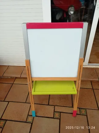 Pizarra infantil Janod con abecedario