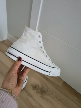 Converse con plataforma talla 40 color blanco