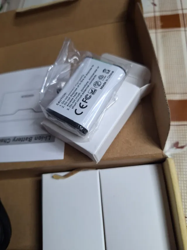 Cargador Enegon Baterías Litio + 3 Baterías