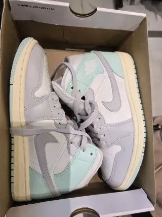 Jordan 1 Mid Talla 37.5