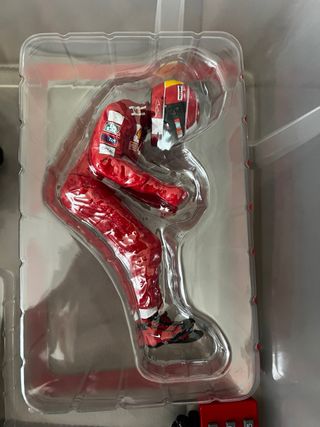 Ferrari F1 2000 Schumacher 1:8