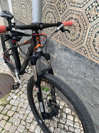 Bicicleta BTT Eleven