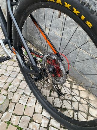 Bicicleta BTT Eleven