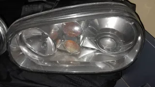 Faros Xenon Golf MK4 (2 unidades)
