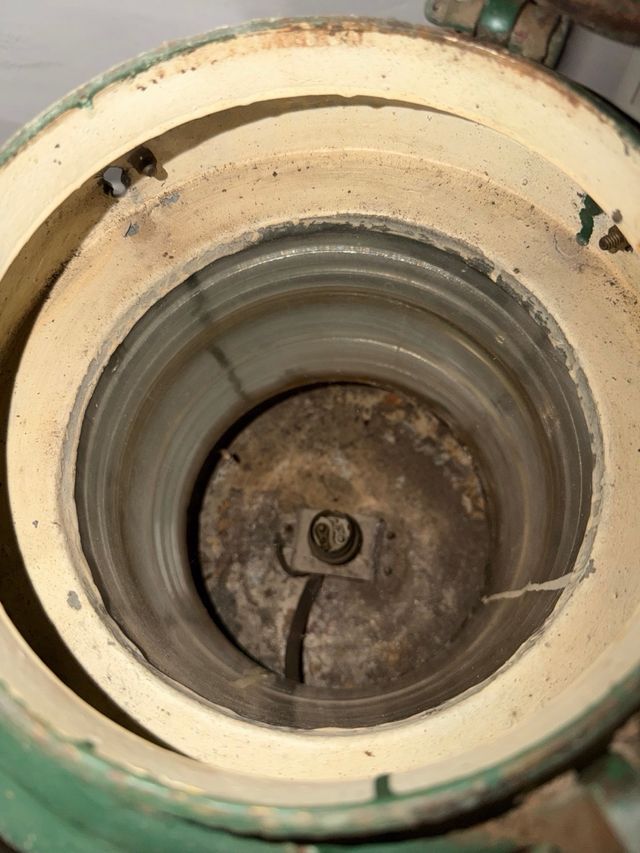 Farol náutico antiguo barco cristal Fresnel