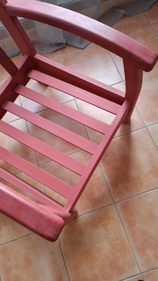 Sillón Rojo Madera con Cojines