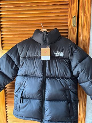 Plumas The North Face Negro