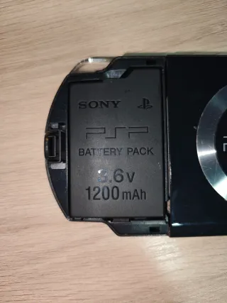 PSP 2004 Negra con 70 juegos Memory card 128gb