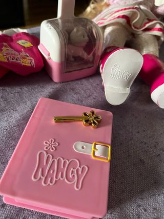 Muñeca Nancy Viajera Rusa