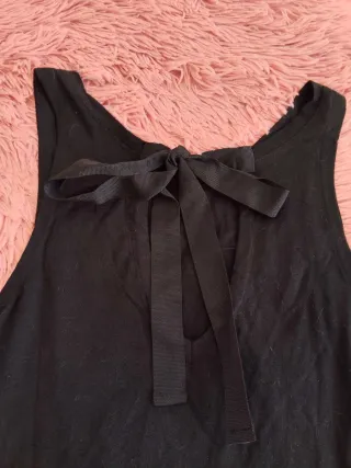 Camisa sin mangas con silueta y adornos