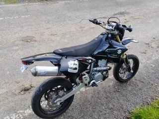 Suzuki DRZ 400 SM Moto