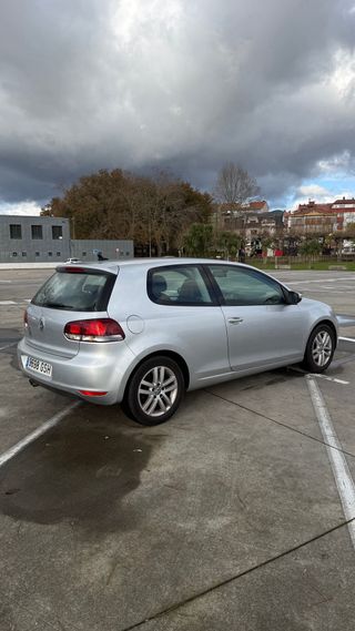 Volkswagen Golf VI