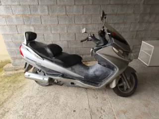 Suzuki Burgman 400 Plata