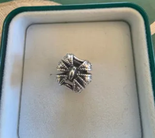 Ciondolo Pandora Corona Argento