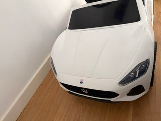 Coche eléctrico Maserati para niños