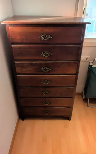 Cómoda estilo francés madera