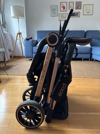 Passeggino Pixie pieghevole fino a 22 kg