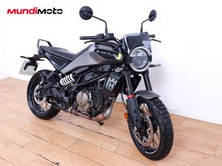 HUSQVARNA SVARTPILEN 125 ABS