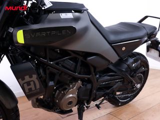 HUSQVARNA SVARTPILEN 125 ABS