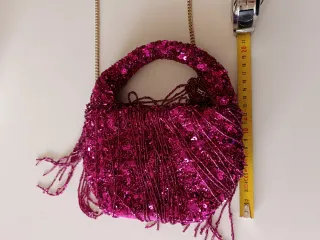 Borsetta con paillettes e frange