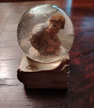 Palla di vetro con angioletto vintage